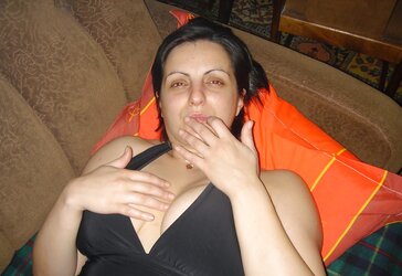 Yam-Sized Huge-Titted Mature