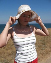 UBER-CUTE RUSSIAN WIFEY