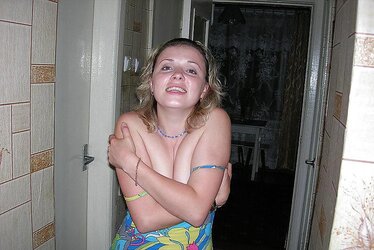 UBER-CUTE RUSSIAN WIFEY