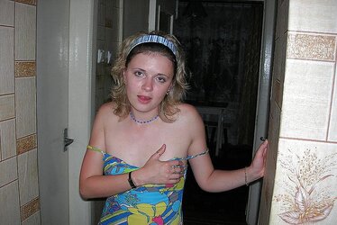 UBER-CUTE RUSSIAN WIFEY