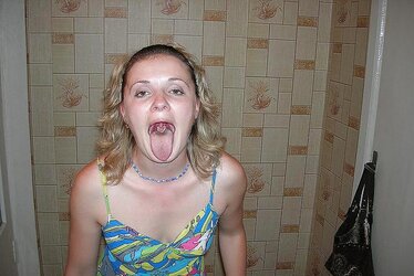 UBER-CUTE RUSSIAN WIFEY