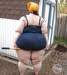 Apples vs pear gags mummy, gilf, plumper drilling fleshy