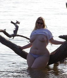 Apples vs pear gags mummy, gilf, plumper drilling fleshy