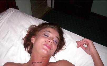 Wifey Gargles Prick And Gets Facial Cumshot