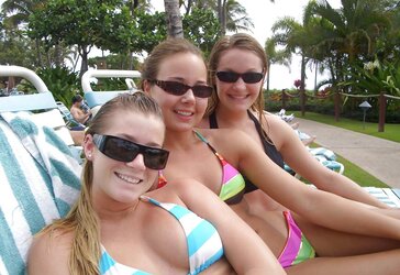 STUNNING WOMEN IN RED-HOT BATHING SUITS IV