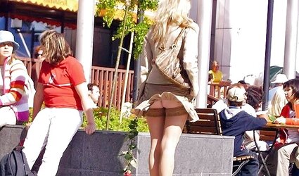 Upskirt Windy