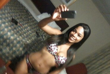 Inexperienced Ebony Dolls