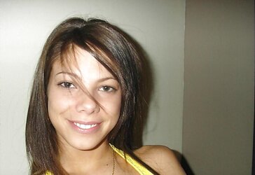 EX GIRLFRIEND TEENAGER PULVERIZES IDEAL GAMS BUTT (WheelSex)