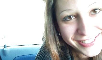 A fellate in the car