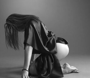 The temptation of conformity