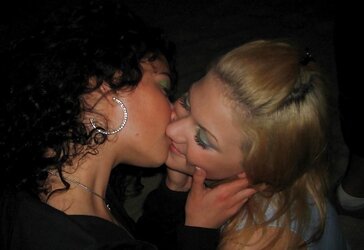 F4F Tongue Strapped