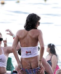 Spring Break (Humid T-Tee-Shirt)