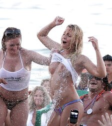 Spring Break (Humid T-Tee-Shirt)