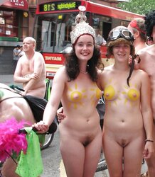 Exclusive Mingled Displaying and Bare Public Images!