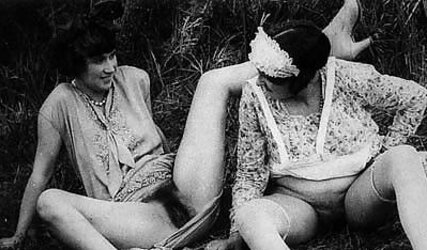 Vintage Girl-On-Girl Images