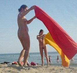 I enjoy beach lovemaking