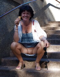 Upskirt outside