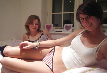 Steaming butt teenagers