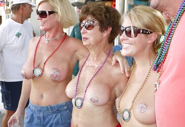 Amateurs mummy housewives