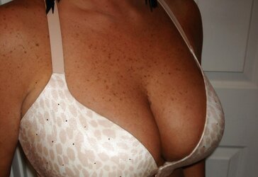 Killer Jugs In Stellar Hooter-Slings