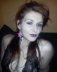 Meine geile Frau in schwarz