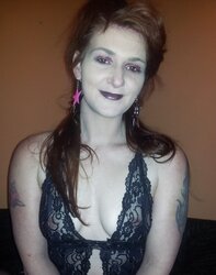Meine geile Frau in schwarz