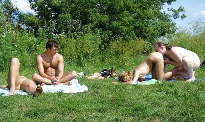 2 couples