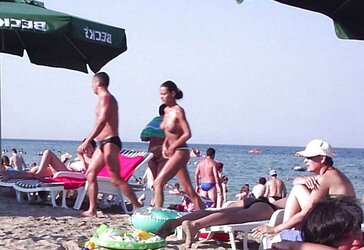 PAPARAZZI BEACH by KRMANJONAC