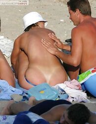 PAPARAZZI BEACH by KRMANJONAC