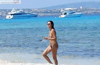 PAPARAZZI BEACH by KRMANJONAC