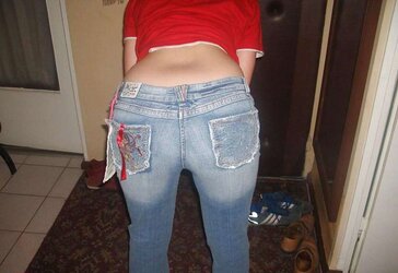 Some more chicks in denim