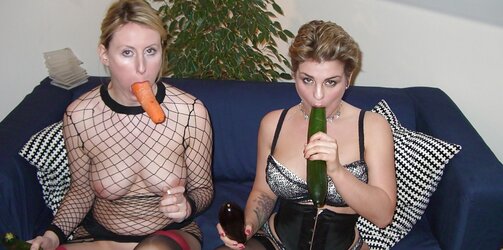 Scorching lezzies fuck-fest