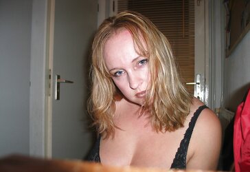 Crazy Blondie Wifey Unsheathed