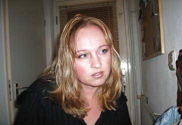 Crazy Blondie Wifey Unsheathed