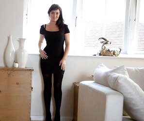 Hotlegs-hottest gams high-heeled shoes and skirts