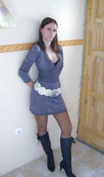 Hotlegs-hottest gams high-heeled shoes and skirts