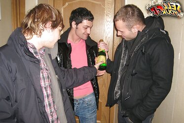 Crazy 4some teenager hookup