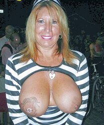 Platinum-Blonde Cougars