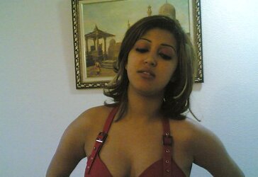 Fresh Random Arab Chicks