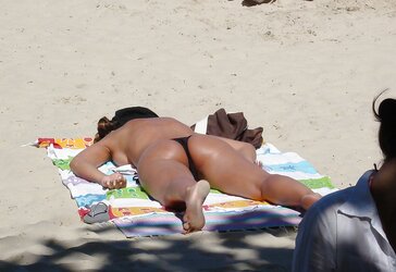 Super-Hot swimsuit arses