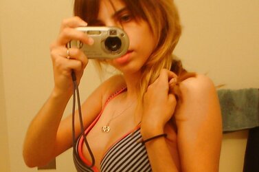 Melody - A Naughty Jiggly Teenager (Lovely)