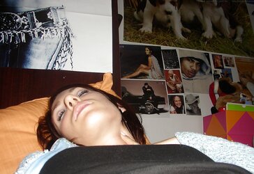 Super-Steamy College Lady Selfshot 2of