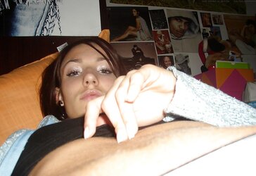 Super-Steamy College Lady Selfshot 2of