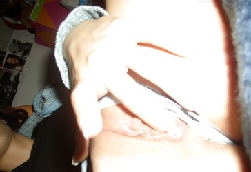 Super-Steamy College Lady Selfshot 2of