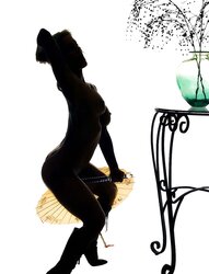 Janine - Cool Silhouette