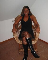 SUPER HOT DAMSELS AND CHICKS X