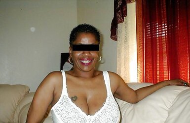 Brassieres on random damsels