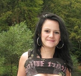 Jelka das Maedel aus Ungarn