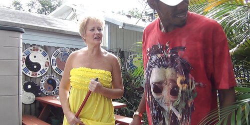 Backyard Cougar Tracy Eats Gets Tamed By the Bandit!!