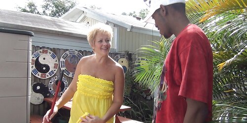 Backyard Cougar Tracy Eats Gets Tamed By the Bandit!!